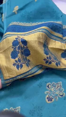 Rs 3800 Saya lawn jacquard 3pc Rs 3800 Saya lawn jacquard 3pc